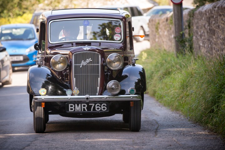jake moore photography - kingston country courtyard wedding (18)